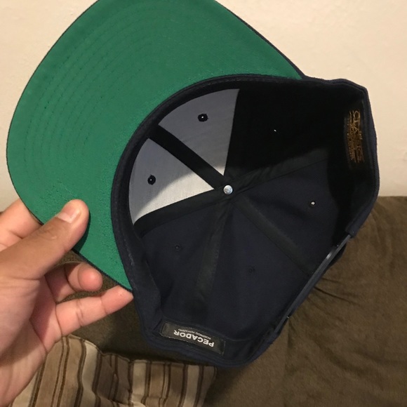 Hat - Picture 5 of 6